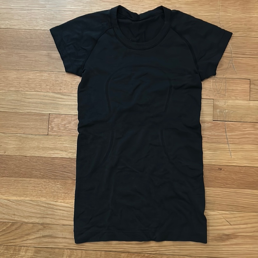 Lululemon Black Swiftly Tech Short Sleeve Shirt